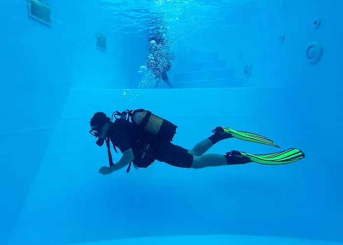 Santa Cruz Dive House - Padi Centre
